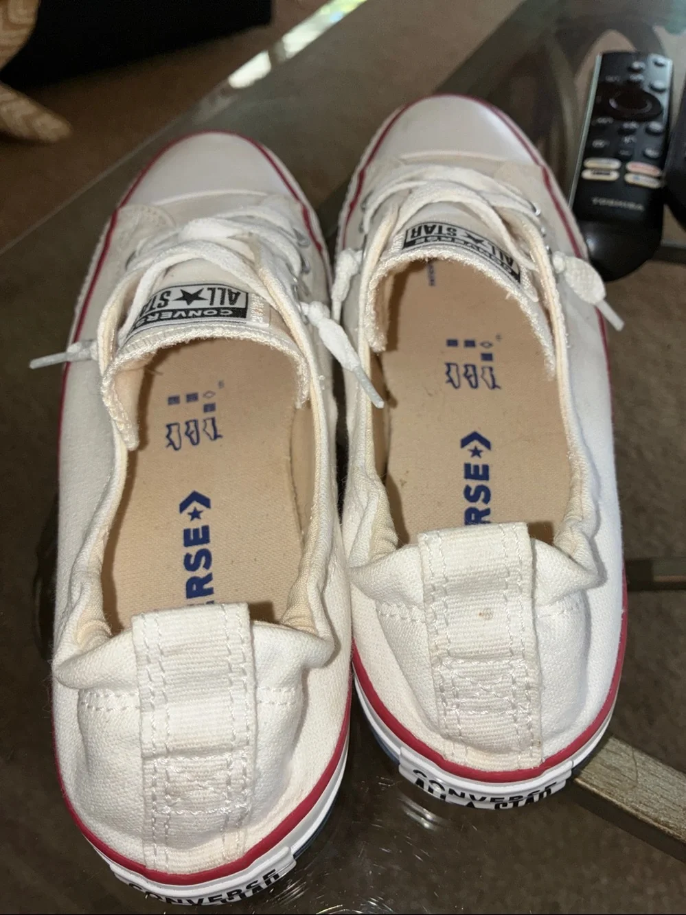 Converse women Low-Top Canvas Sneakers in White with Red Trim